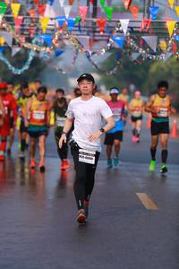 BIB: 40990
                            <button type="button" onclick="openModal(9916044)" class="btn btn-primary btn-sm float-right btn-popup" data-toggle="modal" data-target=".modal-high-quality">
                        <i class="fas fa-shopping-cart"></i> Add to Cart
                    </button>
                                            <button type="button" onclick="isThisMe(9916044, true)" class="btn btn-success btn-sm float-right btn-popup btn-isme hidden" data-toggle="tooltip" data-placement="bottom" title="นี่คือรูปของคุณใช่ไหม คลิกที่นี่เพื่อเอาเข้าอัลบั้ม">
                        <i class="fas fa-plus"></i> Add to album
                    </button>
                    <button type="button" onclick="isThisMe(9916044, false)" class="btn btn-warning btn-sm float-right btn-popup btn-isnotme hidden">
                        <i class="fas fa-ban"></i> Remove from album
                    </button>